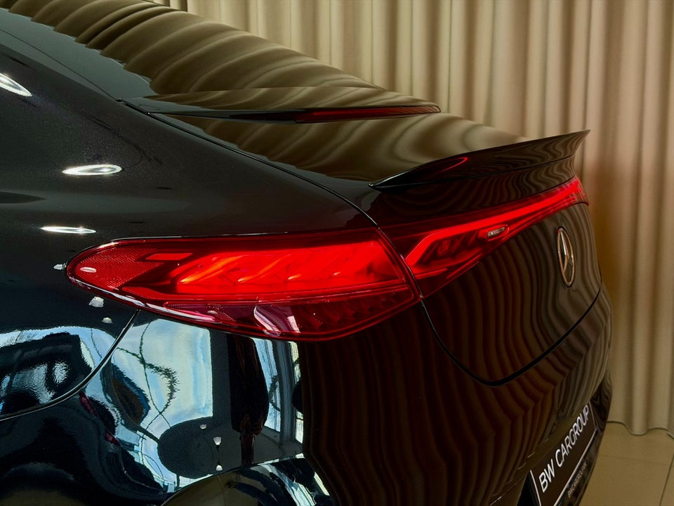 Mercedes EQE350 AMG Line 4d