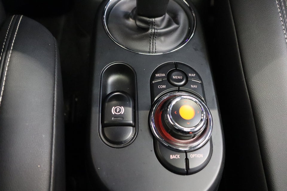 MINI Cooper SE Greenwich 3d