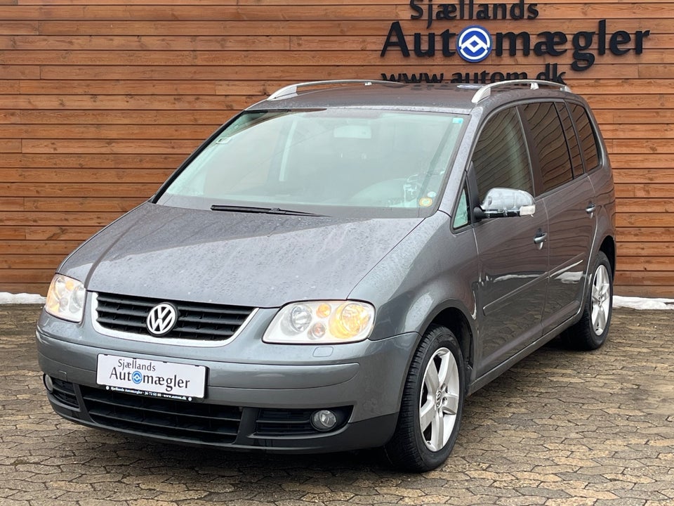 VW Touran 2,0 TDi 140 Trendline Van 5d