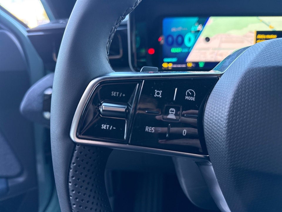 Renault 4 E-Tech 52 Techno 5d