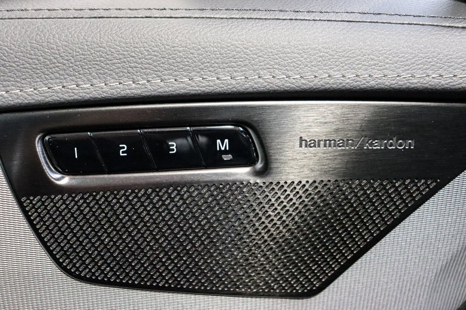 Volvo XC90 2,0 T8 ReCharge Ultimate Dark aut. AWD 7prs 5d