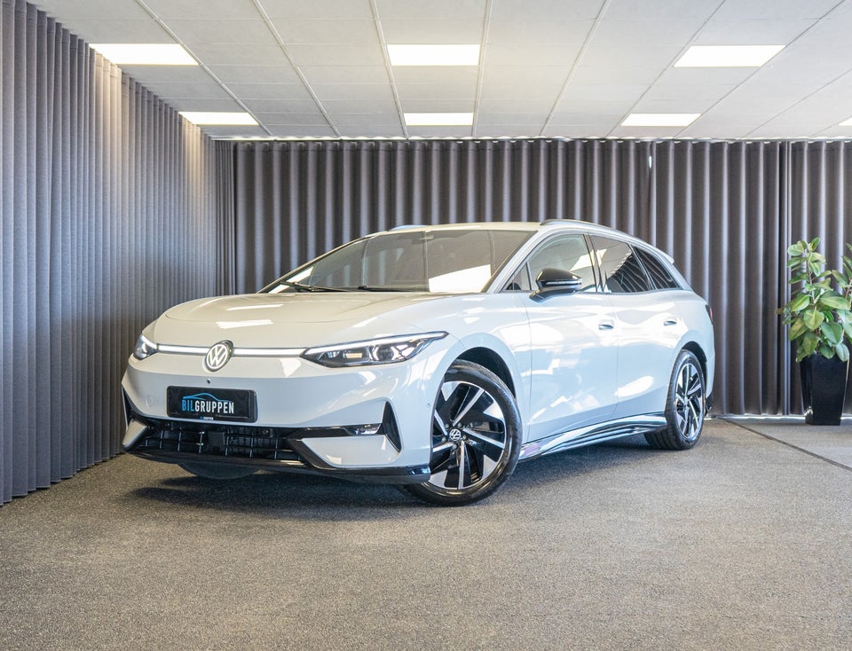 VW ID.7 77 Pro Tourer 5d