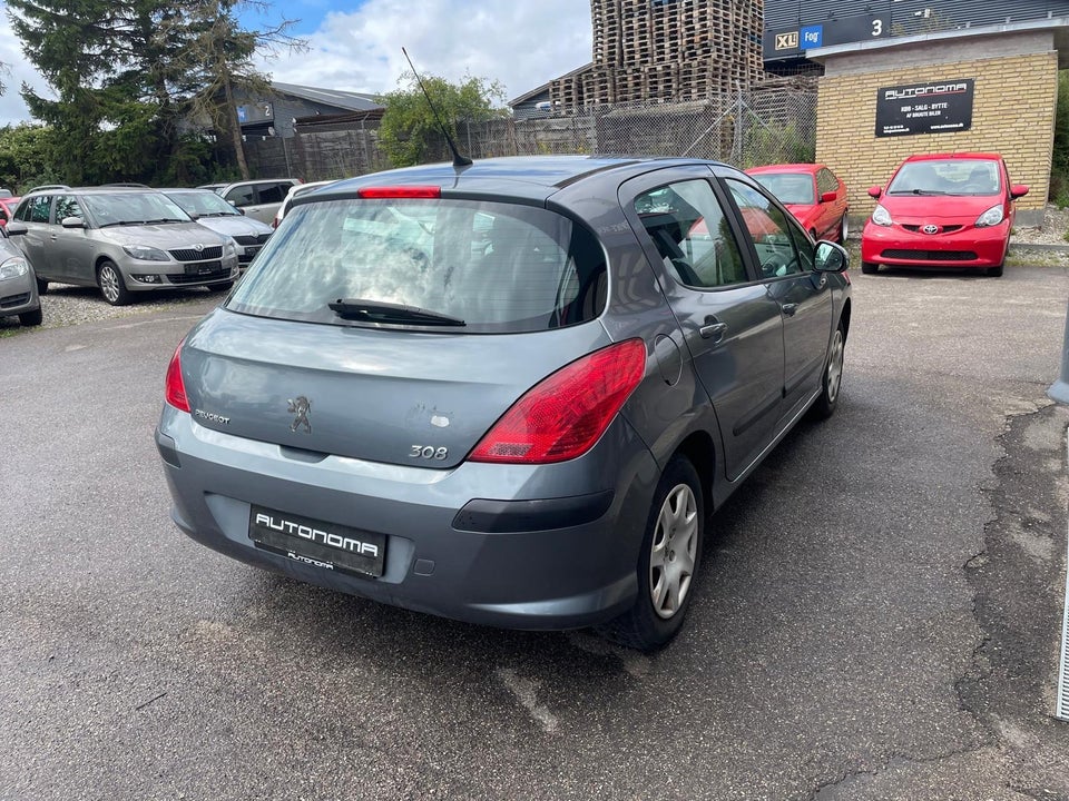 Peugeot 308 1,6 VTi Comfort+ 5d