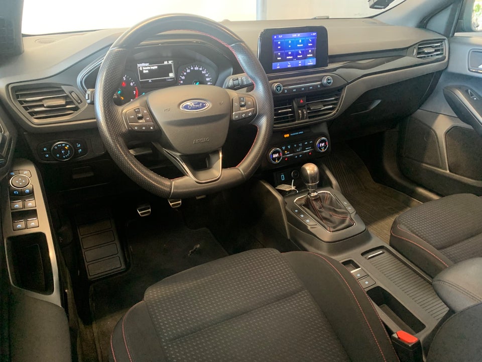Ford Focus 1,0 EcoBoost ST-Line 5d