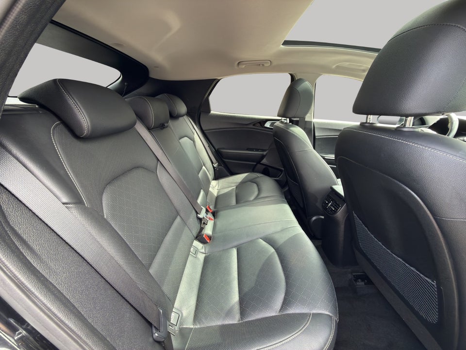 Kia XCeed 1,6 PHEV Upgrade DCT 5d