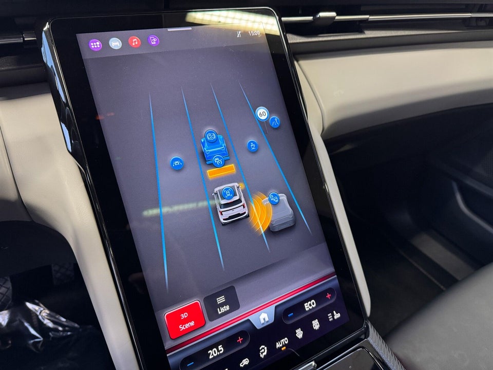 Ford Explorer 82 Premium Extended Range 5d