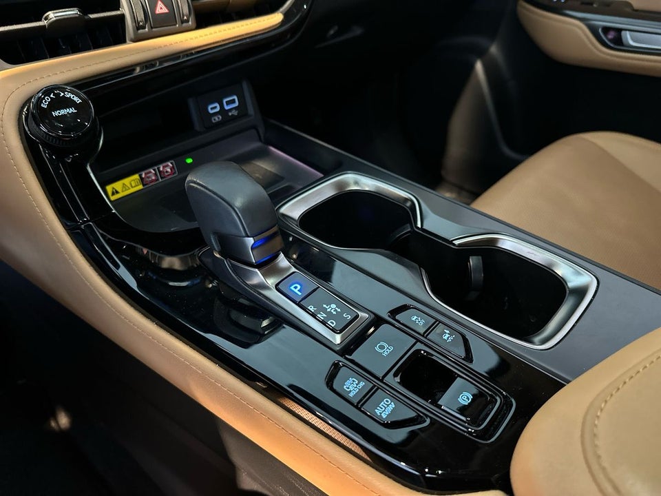 Lexus NX450h+ 2,5 Luxury aut. AWD 5d