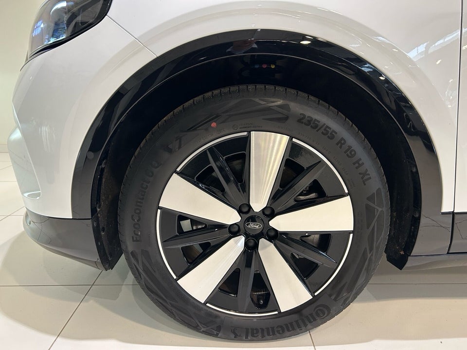 Ford Capri 77 Select Extended Range 5d