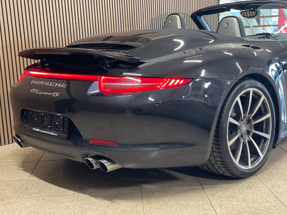 Porsche 911 Carrera 4S 3,8 Cabriolet PDK 2d