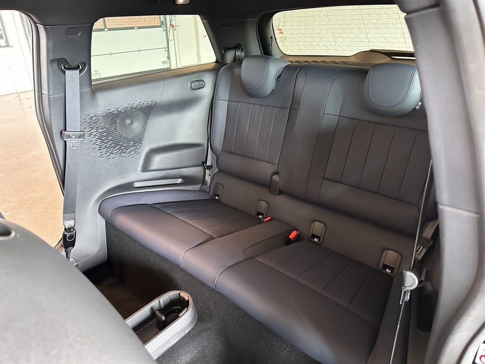 MINI Cooper SE Favoured Trim XL 3d