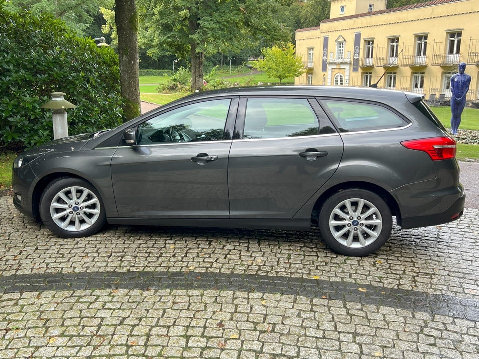 Ford Focus 1,0 SCTi 125 Business stc. 5d