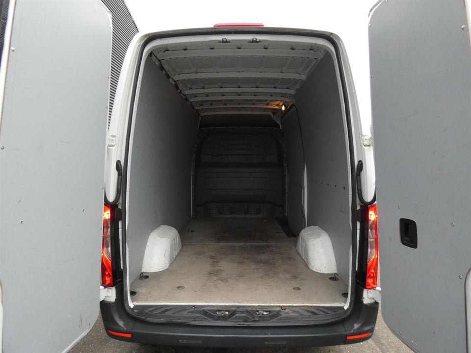 Mercedes Sprinter 316 2,2 CDi A2 Kassevogn aut. RWD