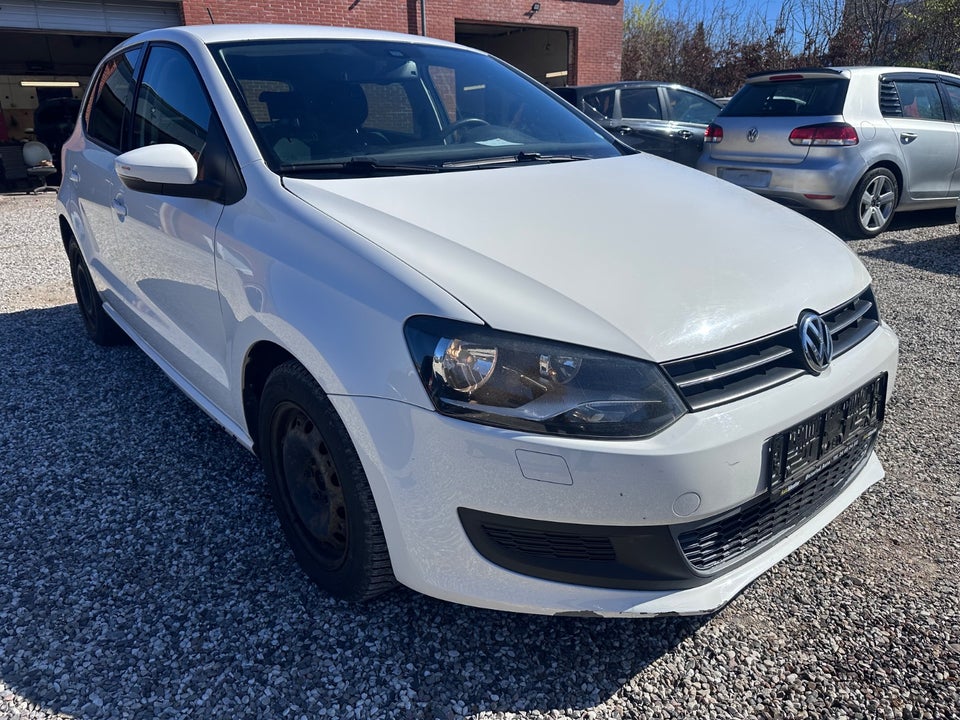 VW Polo 1,6 TDi 90 Comfortline 5d
