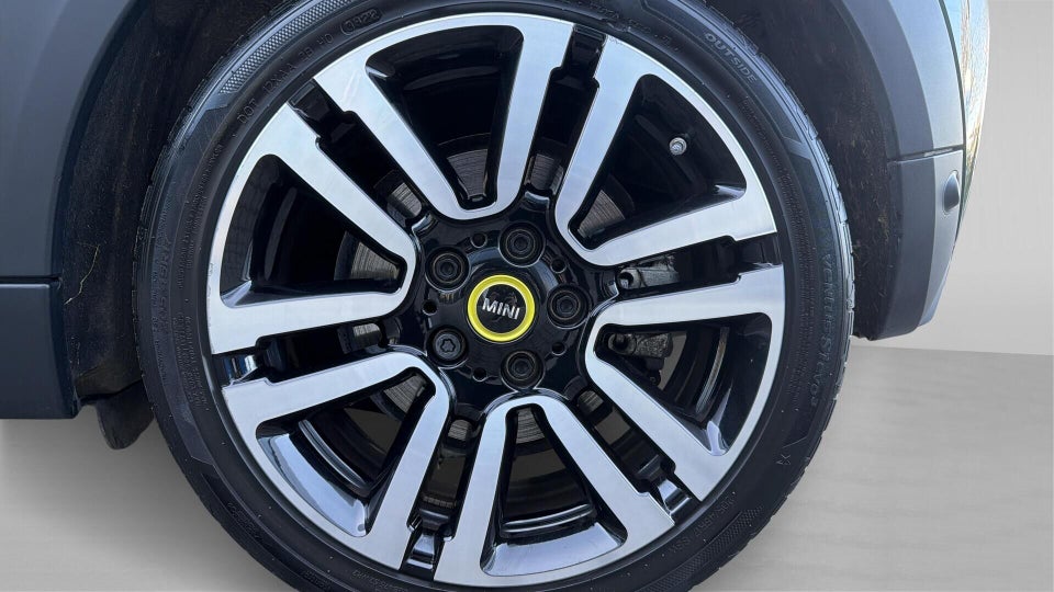 MINI Cooper SE Edition Premium Plus 3d