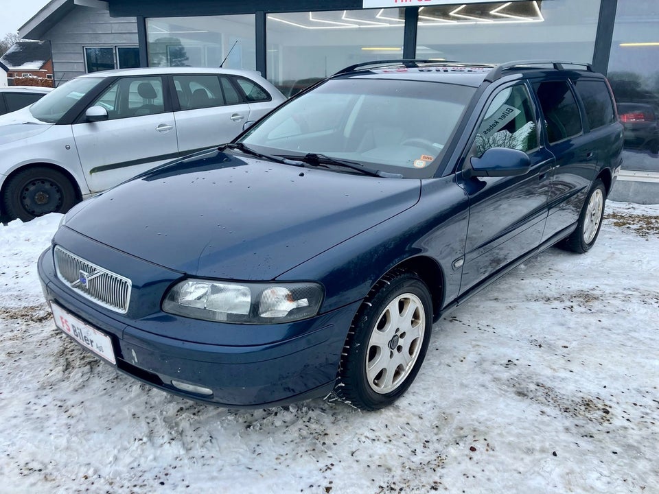 Volvo V70 2,4 140 Business 5d