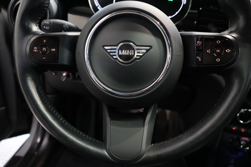 MINI Cooper SE Camden Edition 3d