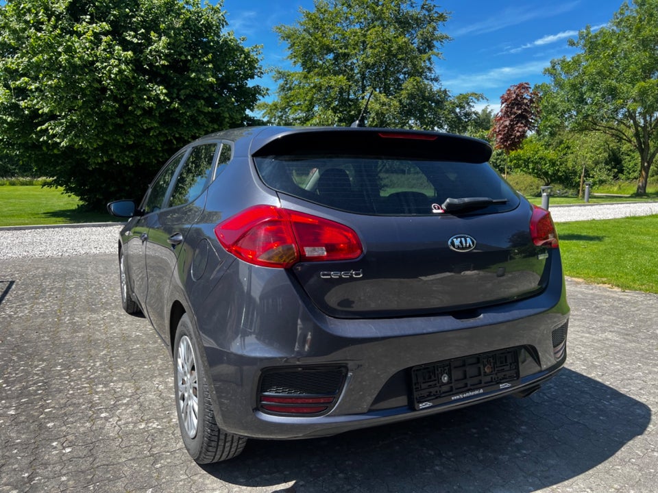 Kia Ceed 1,4 CVVT Style+ Clim 5d