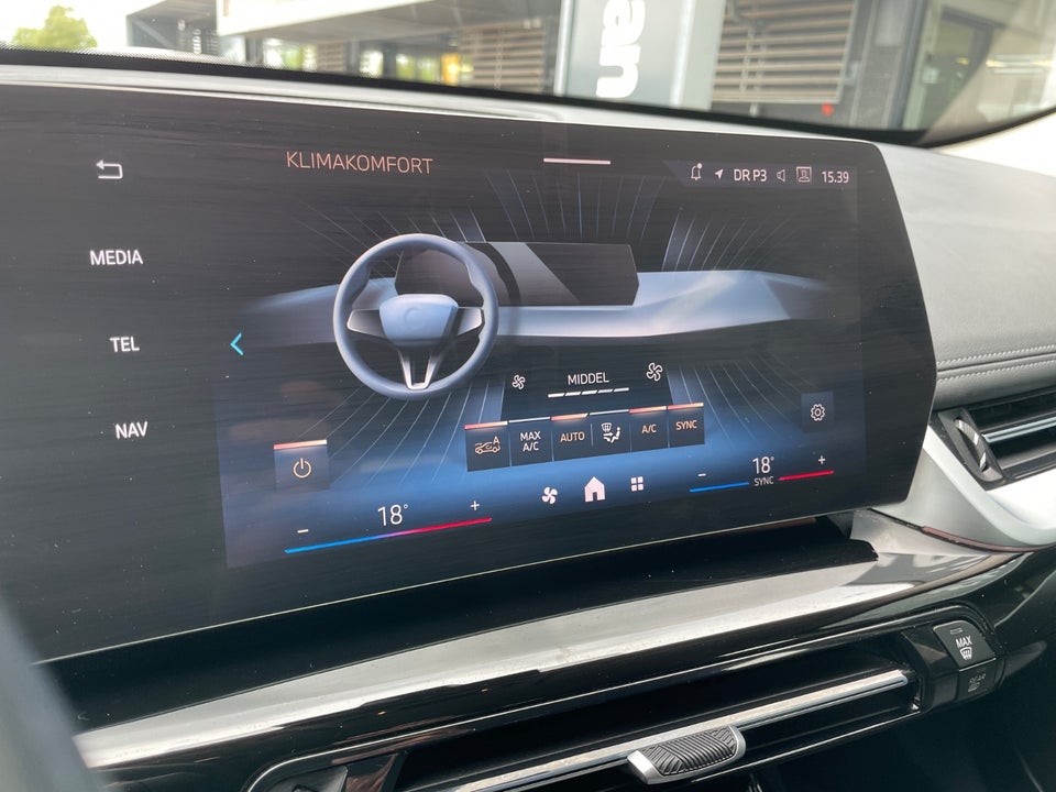 BMW iX1 eDrive20 X-Line 5d