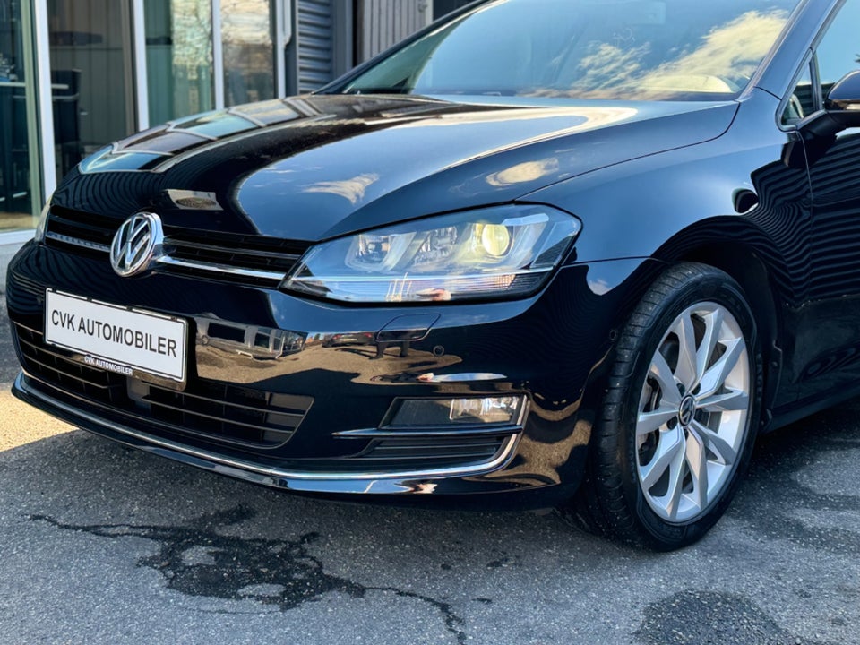 VW Golf VII 2,0 TDi 150 Highline Variant DSG BMT 5d