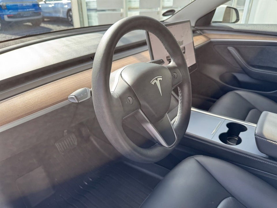 Tesla Model 3 RWD 4d