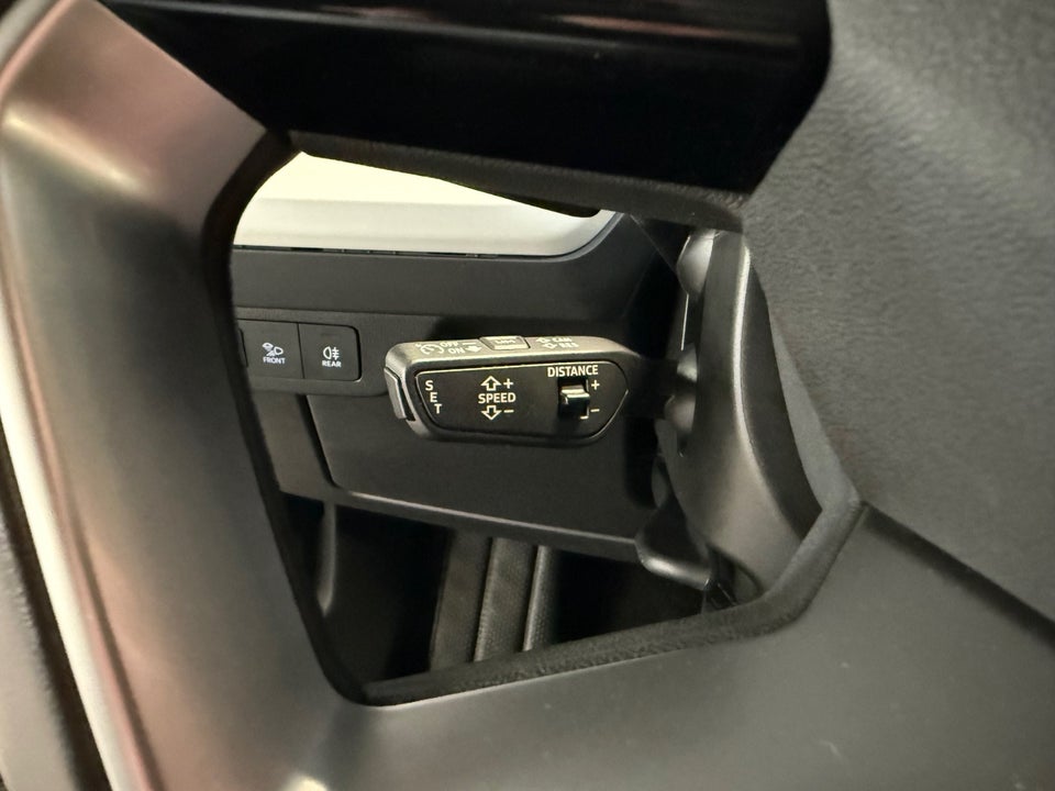 Audi Q4 e-tron 40 Advanced 5d