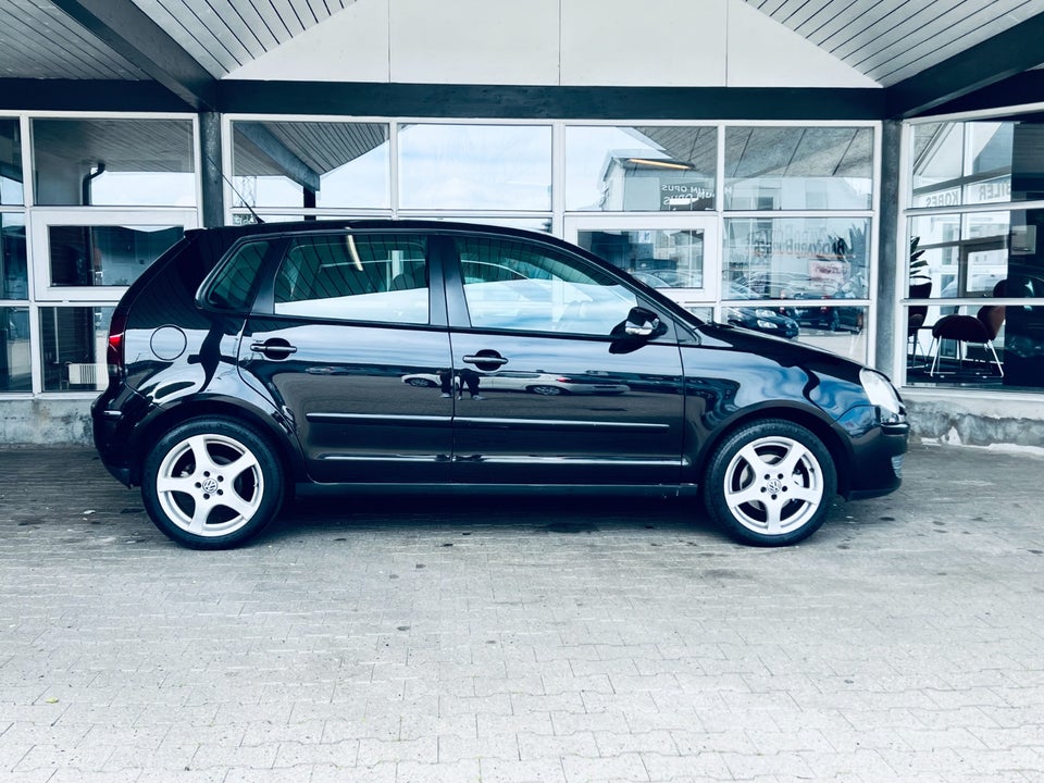 VW Polo 1,4 16V Trendline 5d