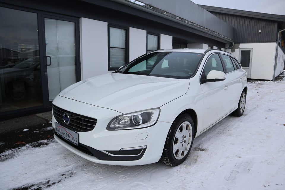 Volvo V60 2,0 D3 136 Momentum aut. 5d