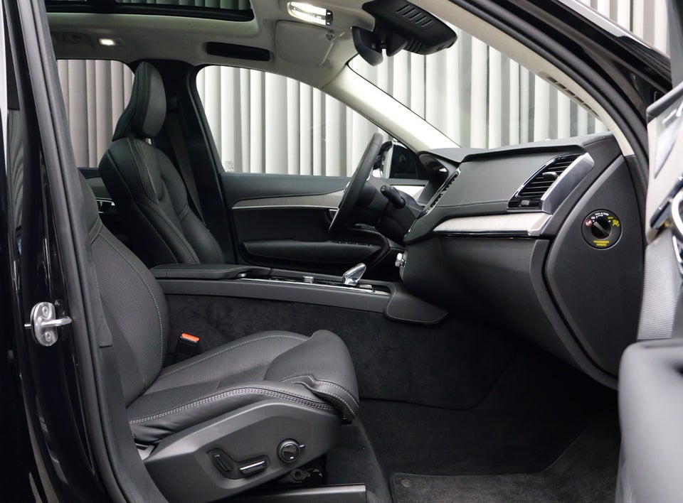 Volvo XC90 2,0 T8 ReCharge Ultra Dark aut. AWD 7prs 5d