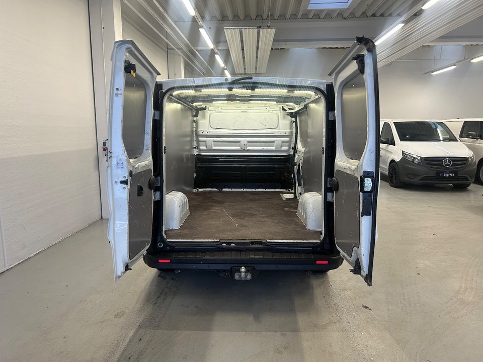 Renault Trafic T29 2,0 dCi 120 L2H1