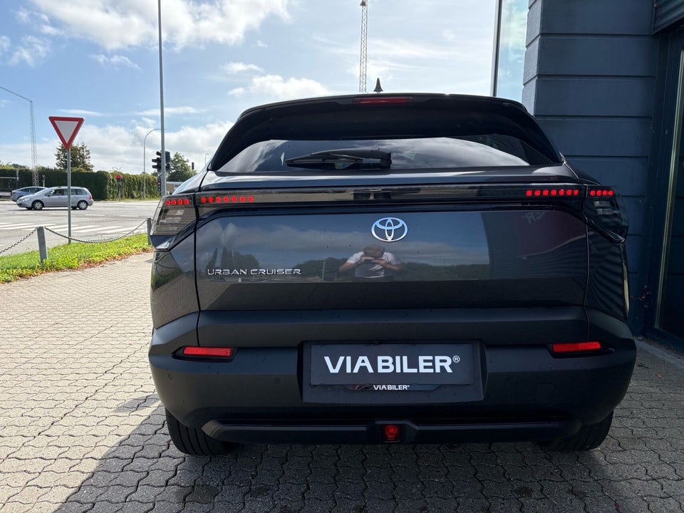 Toyota Urban Cruiser 61 Active 5d