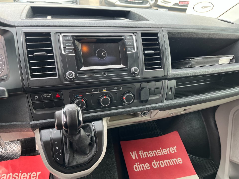 VW Transporter 2,0 TDi 150 Kassevogn DSG lang