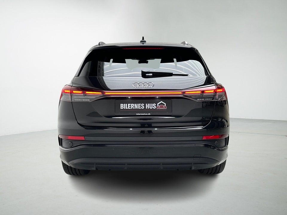 Audi Q4 e-tron 45 S-line 5d