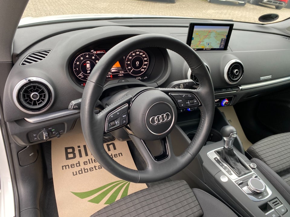 Audi A3 1,4 e-tron Sportback S-tr. 5d