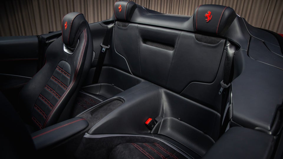 Ferrari Roma 3,9 Spider DCT 2d