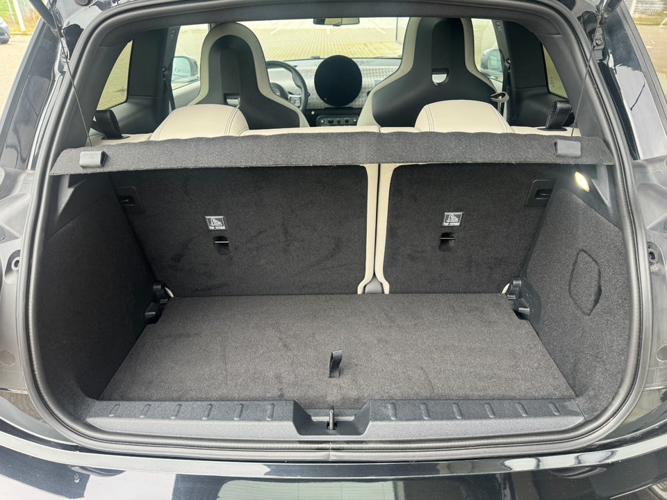 MINI Cooper E Favoured Trim L 3d