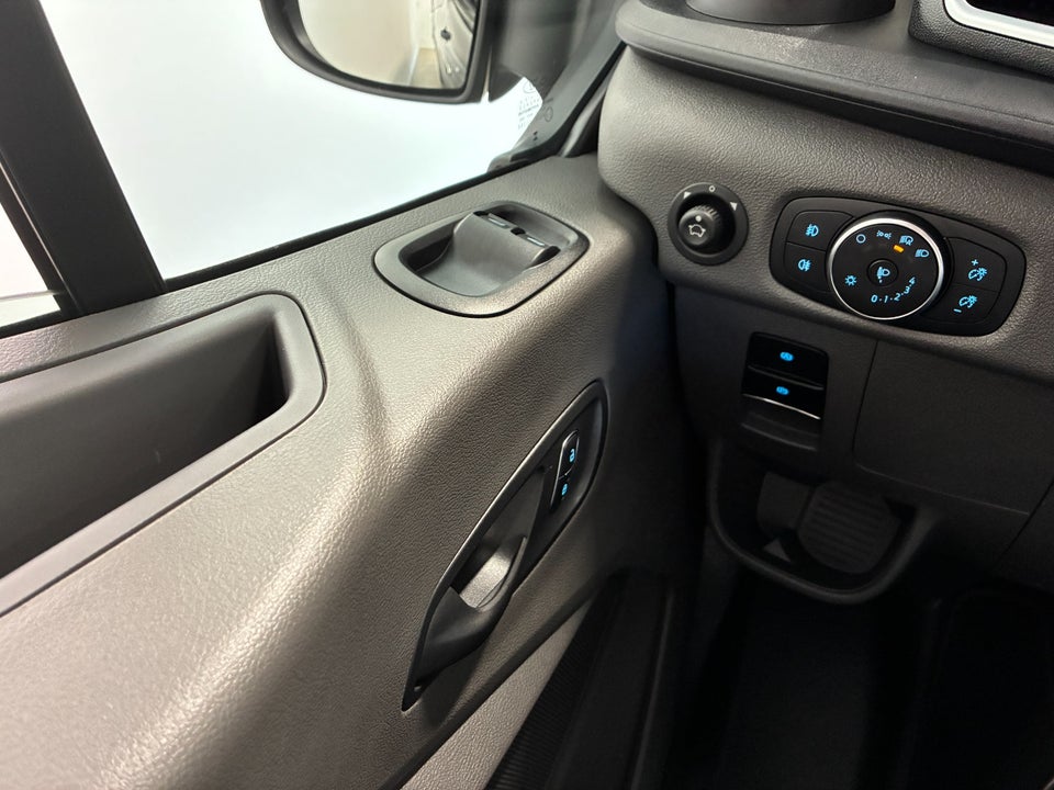 Ford E-Transit 350 L3 Kombi 68 Trend H2 RWD