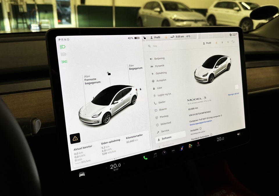Tesla Model 3 Standard Range+ RWD 4d