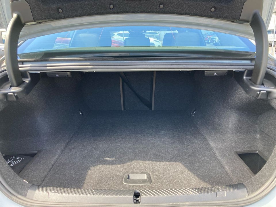 BMW i5 eDrive40 M-Sport 4d