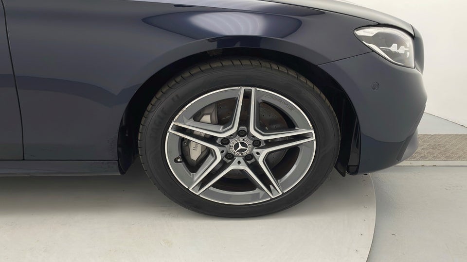 Mercedes E300 e 2,0 Business AMG stc. aut. 5d