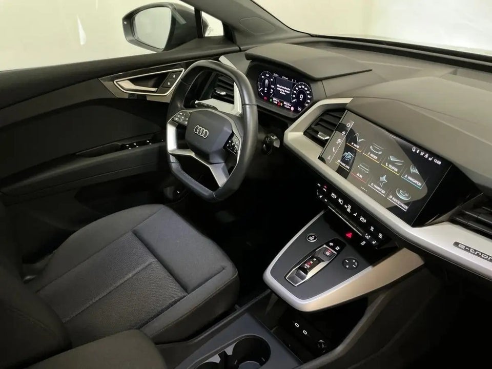 Audi Q4 e-tron 45 S-line 5d