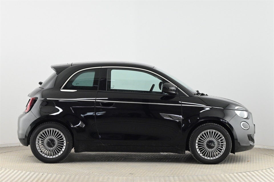 Fiat 500e 42 Icon 3d
