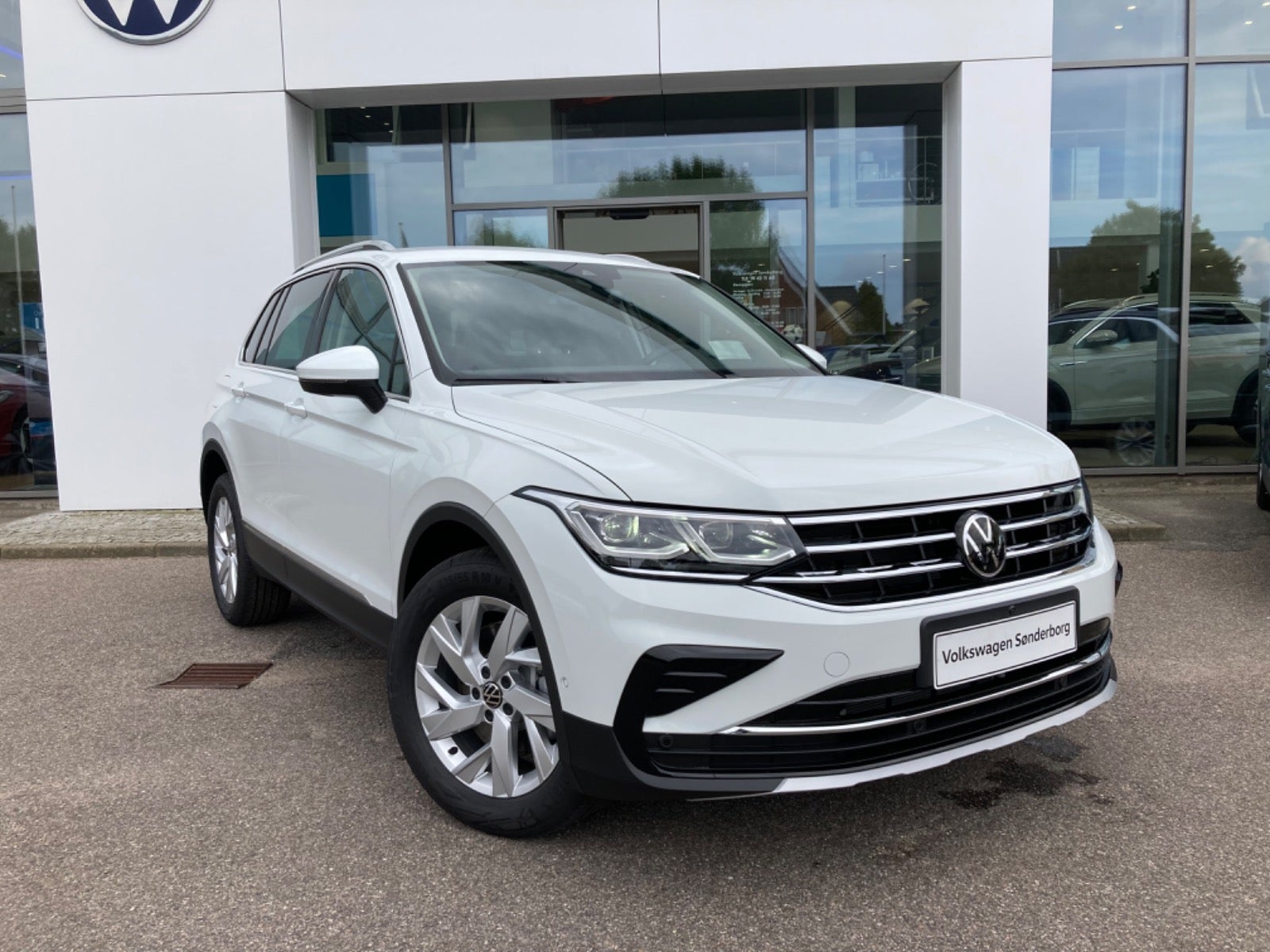 VW Tiguan 1,4 eHybrid Elegance DSG 5d