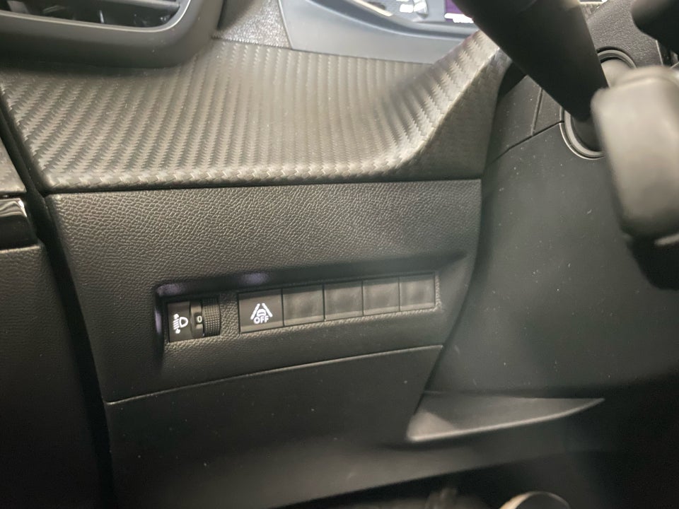 Peugeot 2008 1,2 PureTech 130 Active Limited EAT8 5d