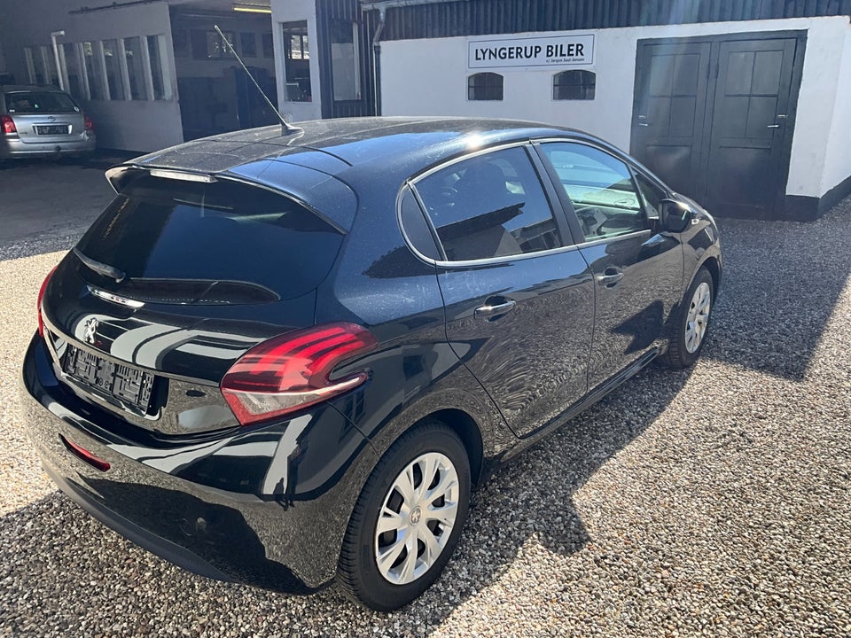 Peugeot 208 1,2 VTi 82 Active 5d