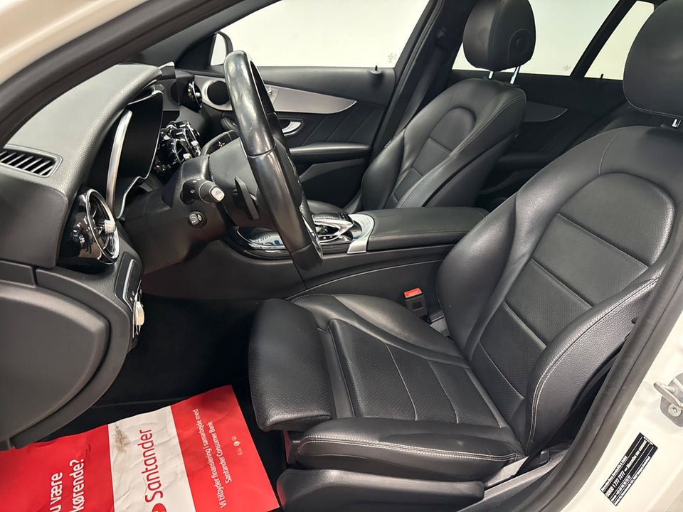 Mercedes C220 d 2,0 AMG Line stc. aut. 5d