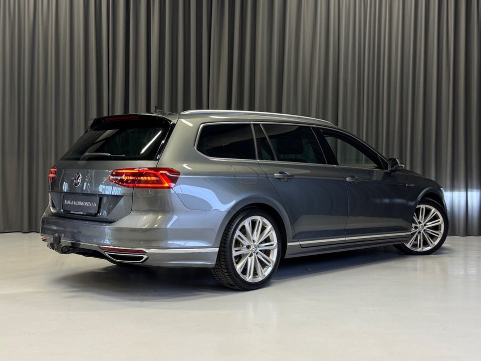 VW Passat 2,0 TDi 240 R-line Variant DSG 4Motion 5d