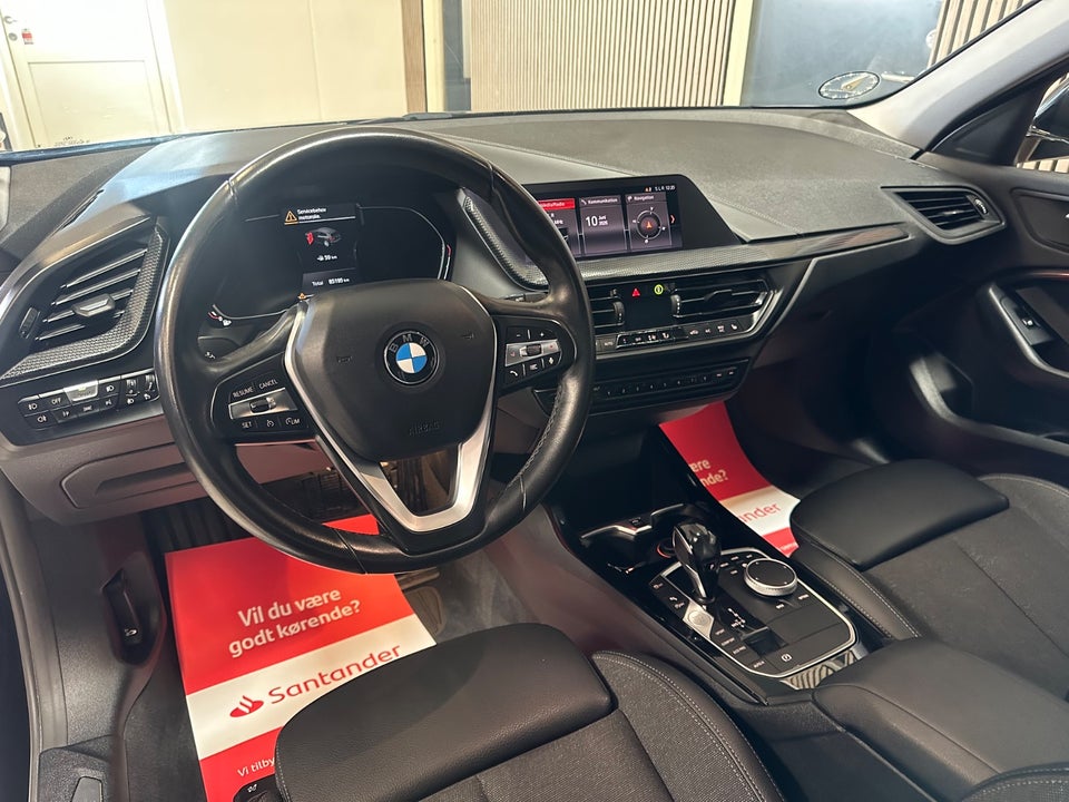 BMW 118i 1,5 Sport Line aut. 5d