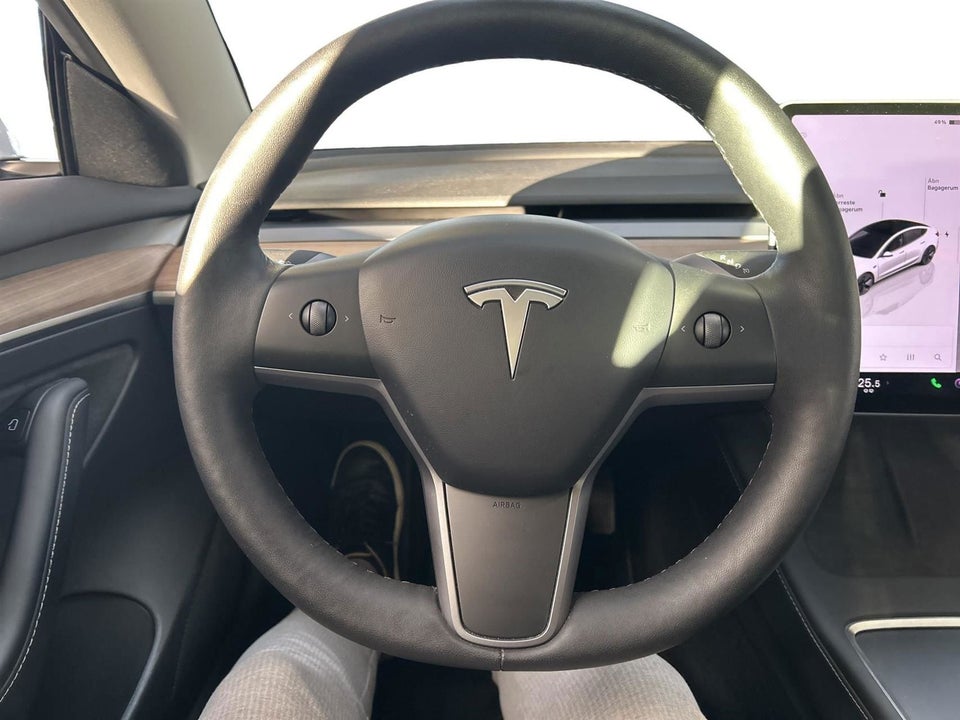 Tesla Model 3 RWD 4d