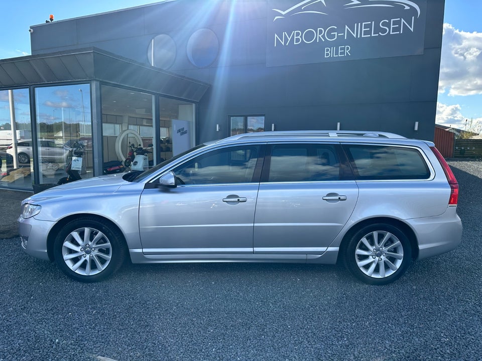 Volvo V70 2,0 D3 150 Summum aut. 5d