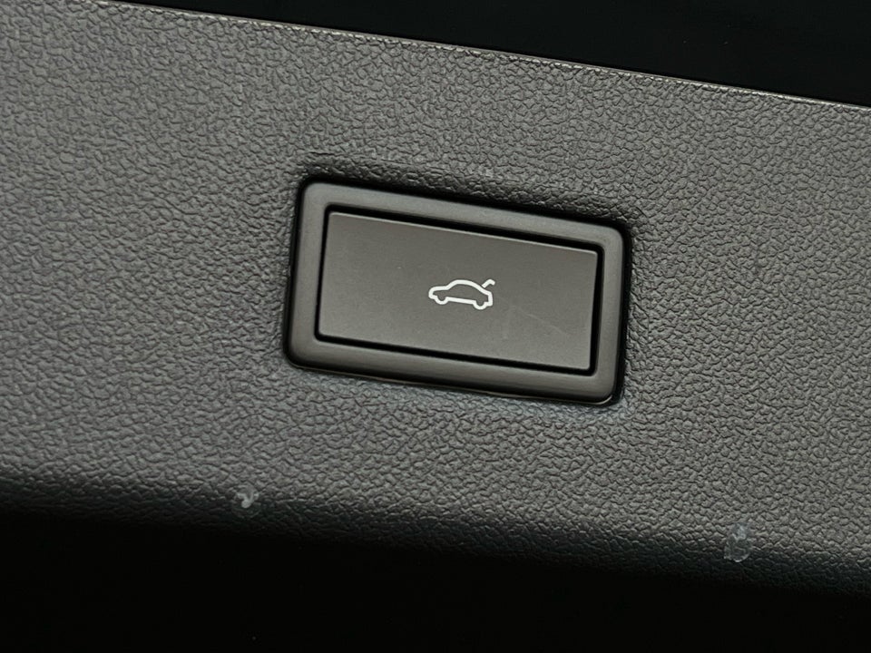 Ford Explorer 77 Premium Extended Range 5d